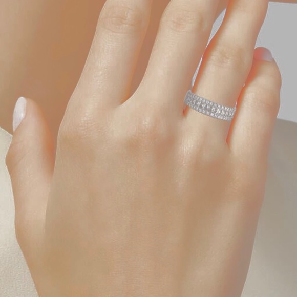 Authentic Bony Levy 18k Diamond Ring size 6.25 - Picture 7 of 7